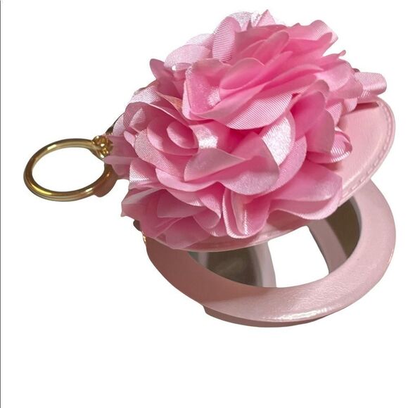 FABRIC FLOWER KEYRING AND MIRROR YELLOW - Picture 2 of 3